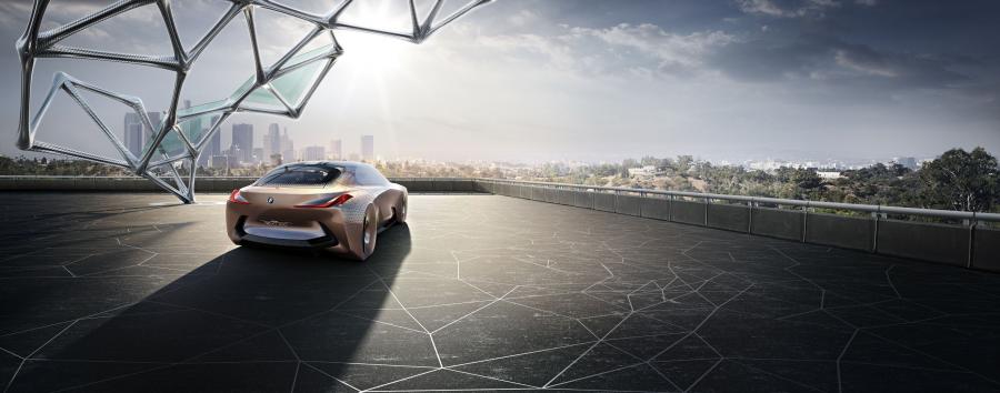  BMW Vision Next 100 2016 года  (фото 27 из 157)